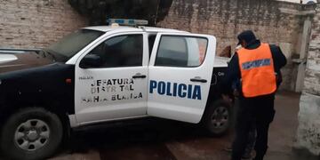 Un herido de bala en una pelea callejera