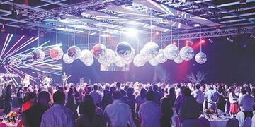 Llega una nueva tendencia a La Plata: fiestas colaborativas para fin de año