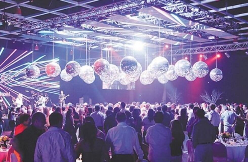 Llega una nueva tendencia a La Plata: fiestas colaborativas para fin de año