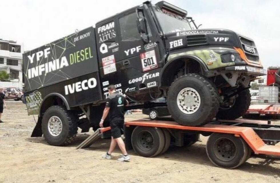 Dakar 2018: El piloto mendocino Yacopini presentó el Iveco Power Star