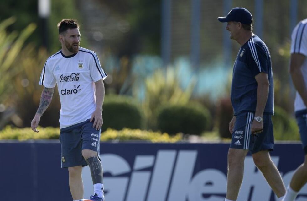 Bauza definió al atacante que acompañará a Messi e Higuaín frente a Chile