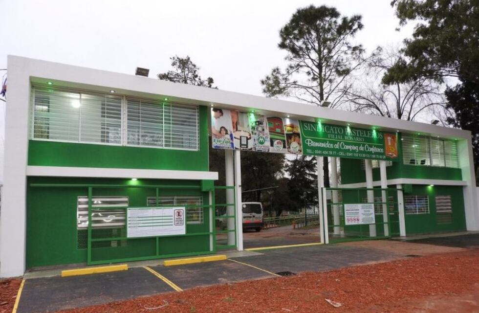 Sereno del camping de Confiteros se disparó por accidente y murió desangrado