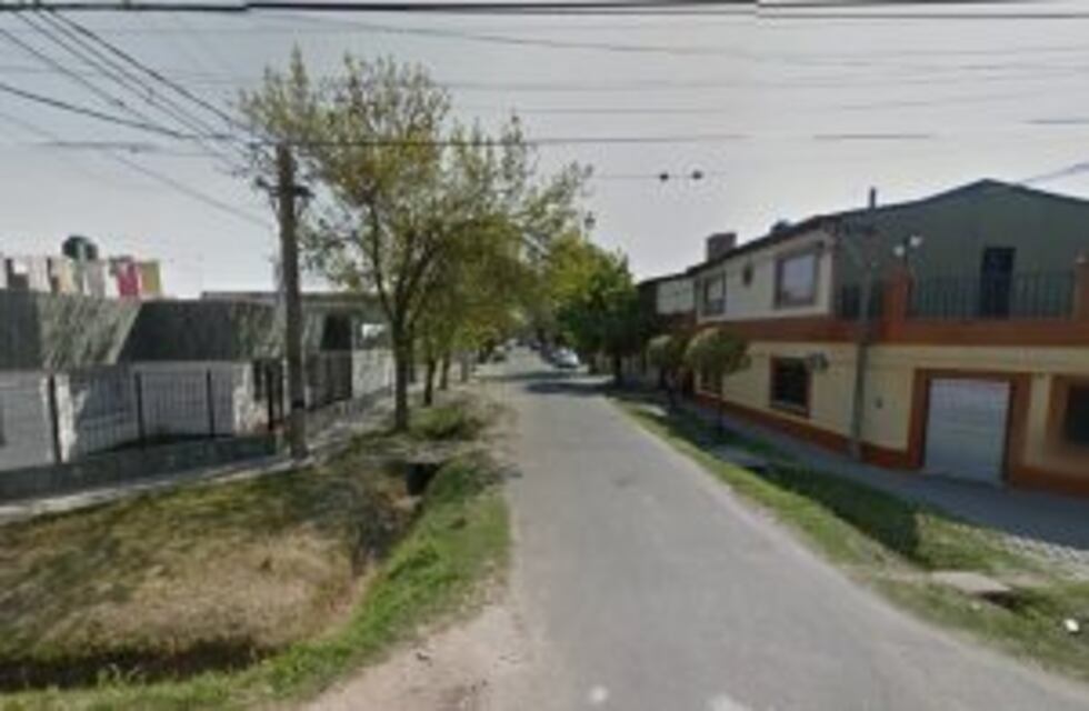 Un joven de 23 años fue asesinado luego de recibir al menos tres disparos desde un automóvil