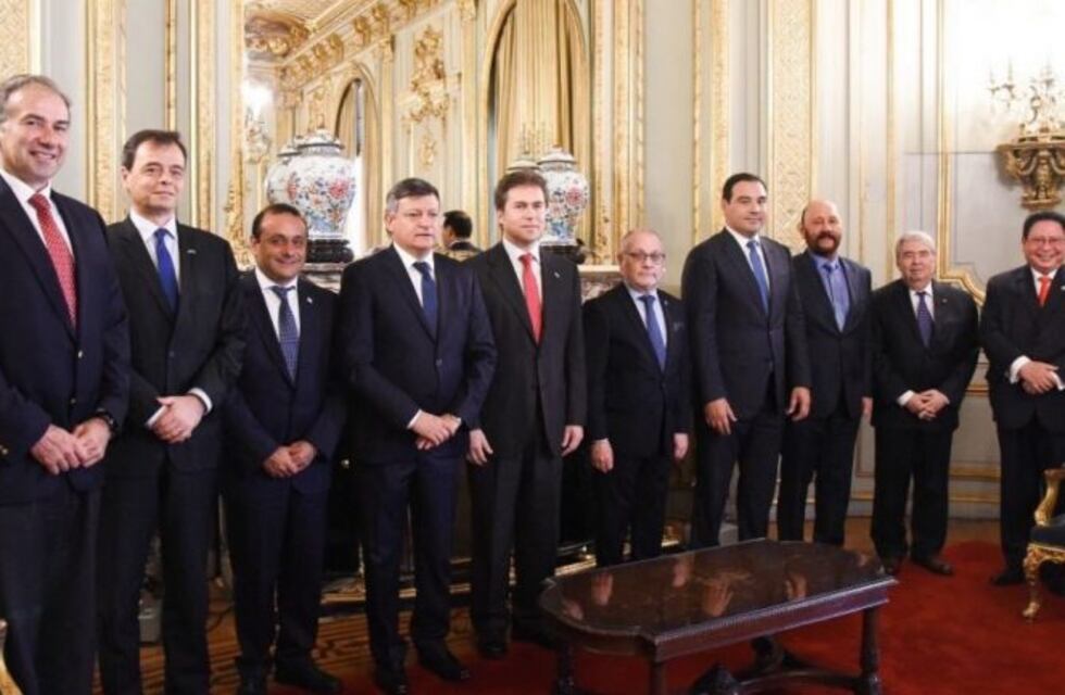 Valdés se reunió con Faurie y el canciller de Paraguay