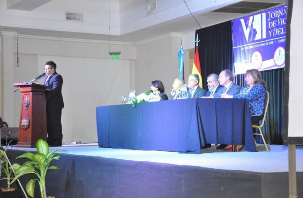 "Los tres poderes deben concientizarse sobre la violencia de género"