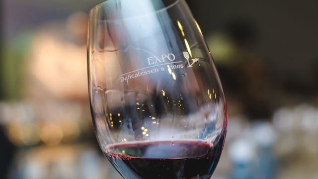 Imu00e1genes de la Expo Delicatessen y Vinos.