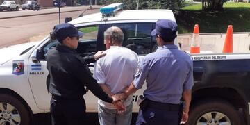 Adán de 64 años, detenido por agredir a su pareja