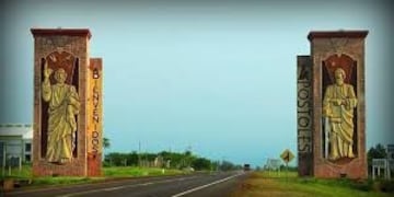 Portal de ingreso a la ciudad de Apóstoles en Misiones\u002E