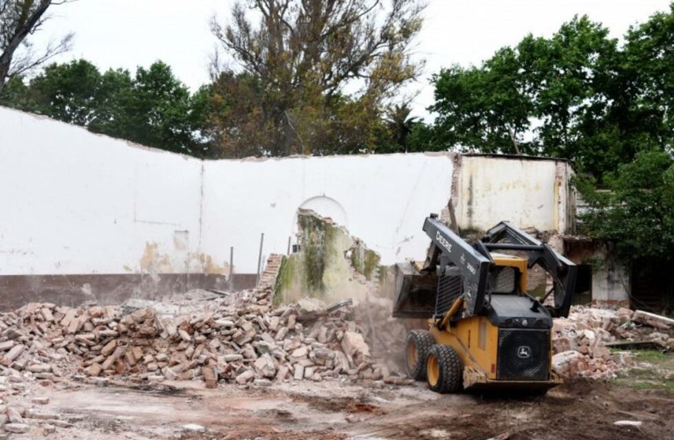 Finalizó la demolición del muro de la ex Rural y licitan la rehabilitación de los pabellones