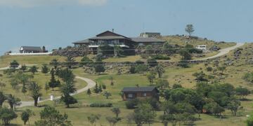 Interpol entró a la mansión de Balcedo y se llevó los animales exóticos\u002E