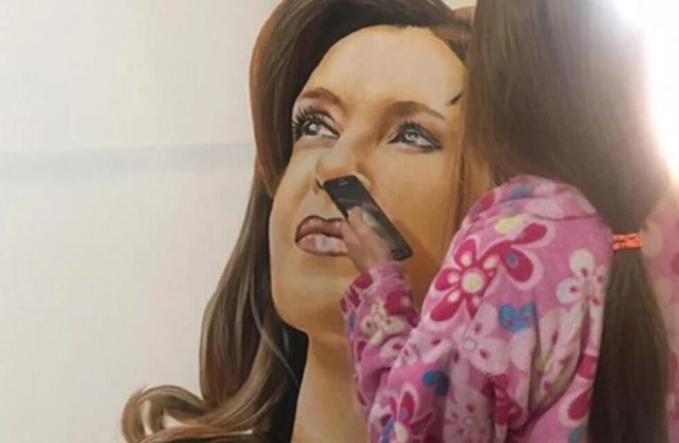 Regalos de seguidores llegan al hotel de Cristina Kirchner