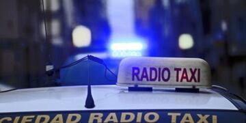 El taxista de Santa Fe  quedó expuesto por olvidarse de cortar el teléfono\u002E (Archivo)