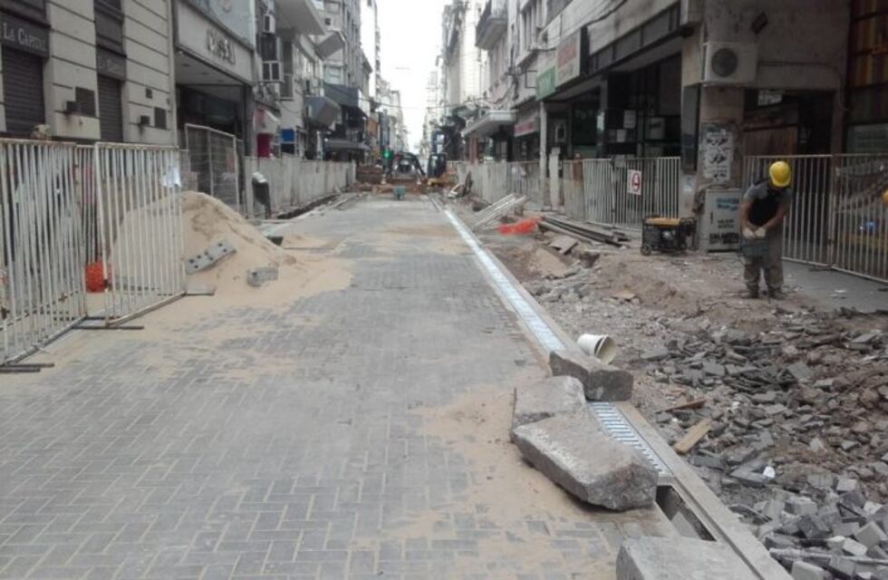 Presentaron un petitorio con 500 firmas de comerciantes para que no se frenen las obras en calle Sarmiento