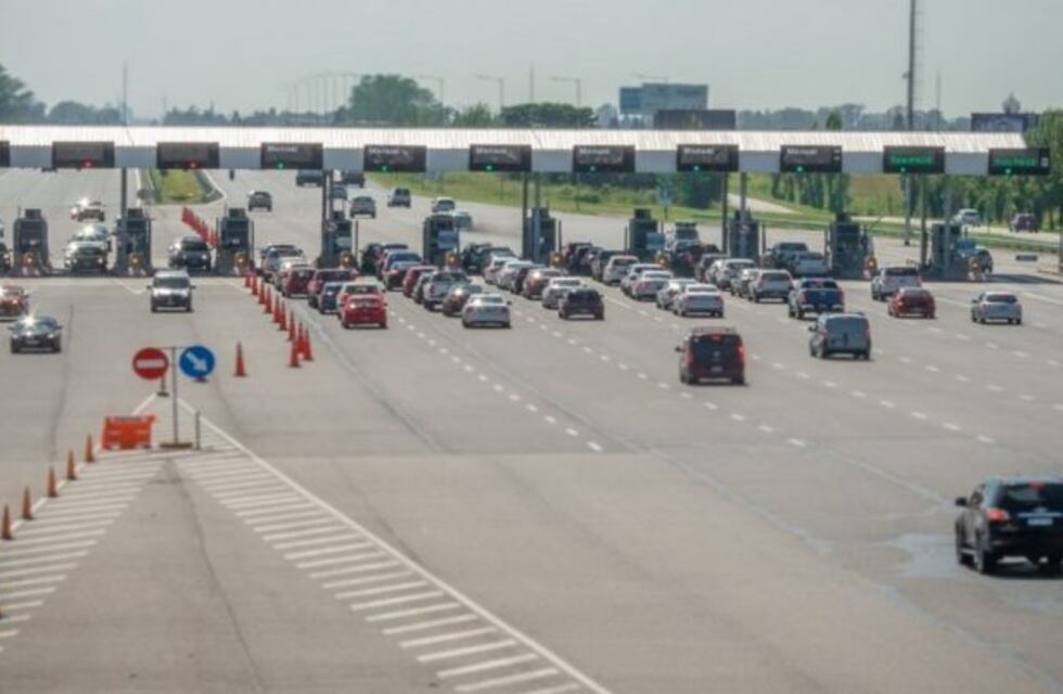 Tres millones de autos pasaron por los peajes cordobeses, en enero