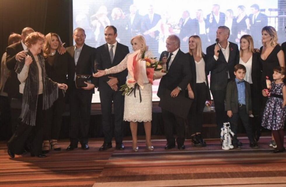 Midachi celebró sus 35 años de carrera con Mirtha Legrand como invitada estelar