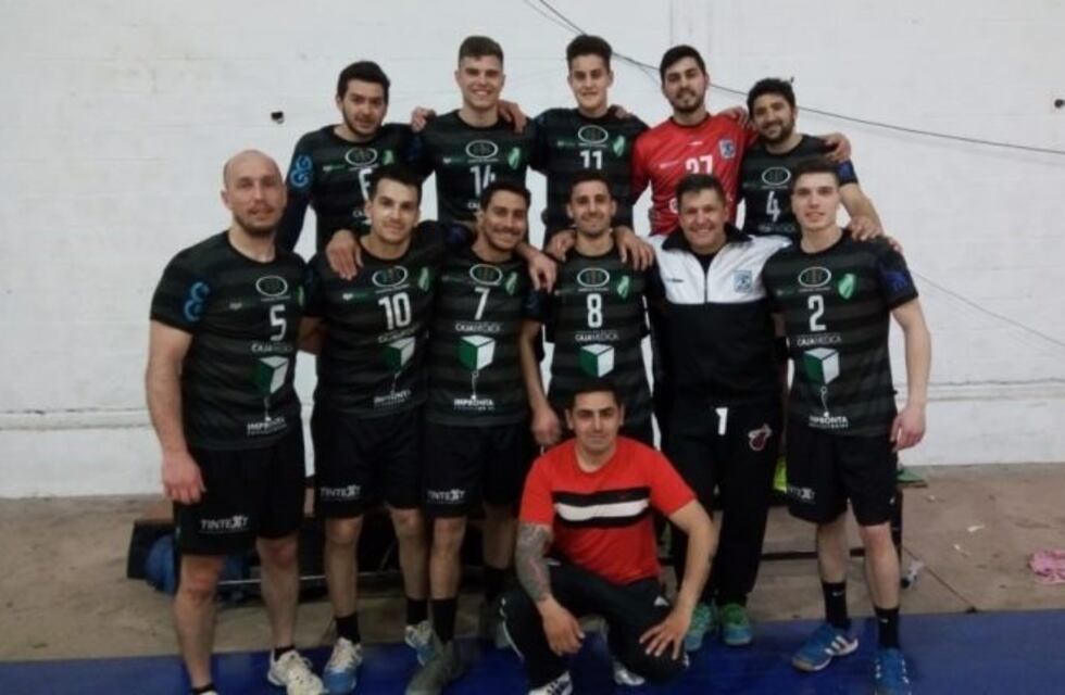 Un triunfo y una derrota en handball