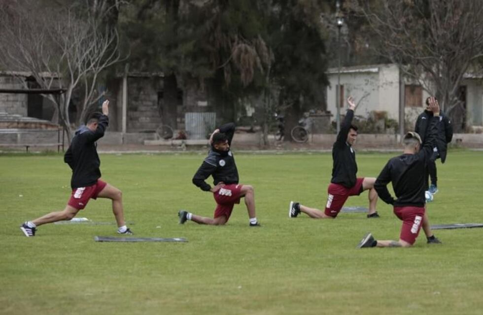 Central Córdoba volvió a los entrenamientos