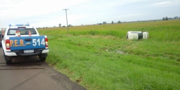 Vuelco autovía 14\nCrédito: Comisaría 7ma\u002E