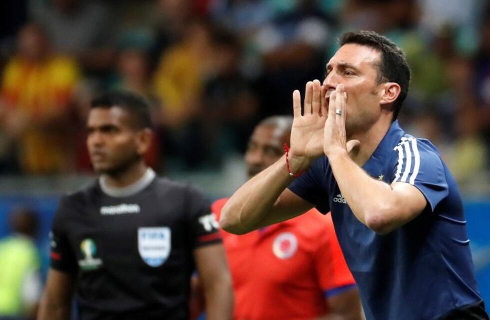 Scaloni habló de la salida de Agüero: "Preferí poner a Suárez y ya está"