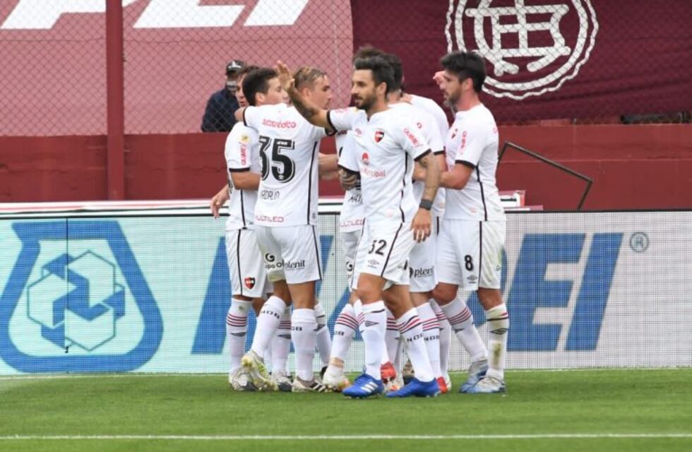 Newell's se recuperó y derrotó 4 a 2 a Lanús de visitante