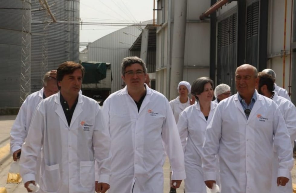 El ministro de Desarrollo Agrario recorrió las empresas Molinos y Cordens junto al intendente