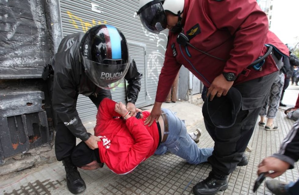 ¿Qué dice la ley sobre la deportación de extranjeros?