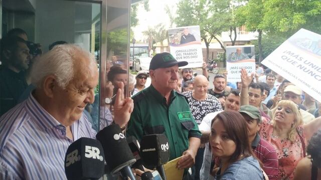 Herme Juárez ya en libertad volvió a la Cooperativa de Trabajos Portuarios. (@acanepa)