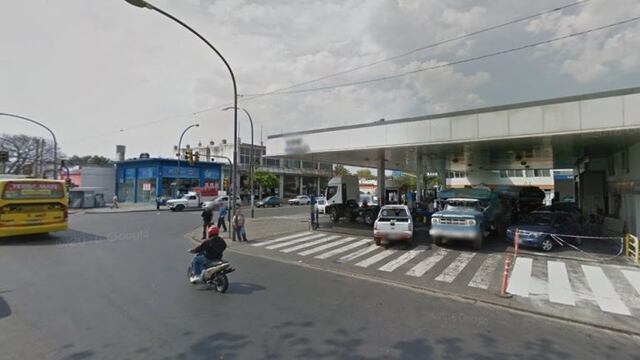 Estaciu00f3n de servicio en la esquina de Ayacucho y Ariju00f3n en Rosario.