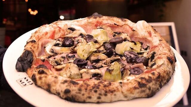 Pizza napolitana en Buenos Aires\u002E