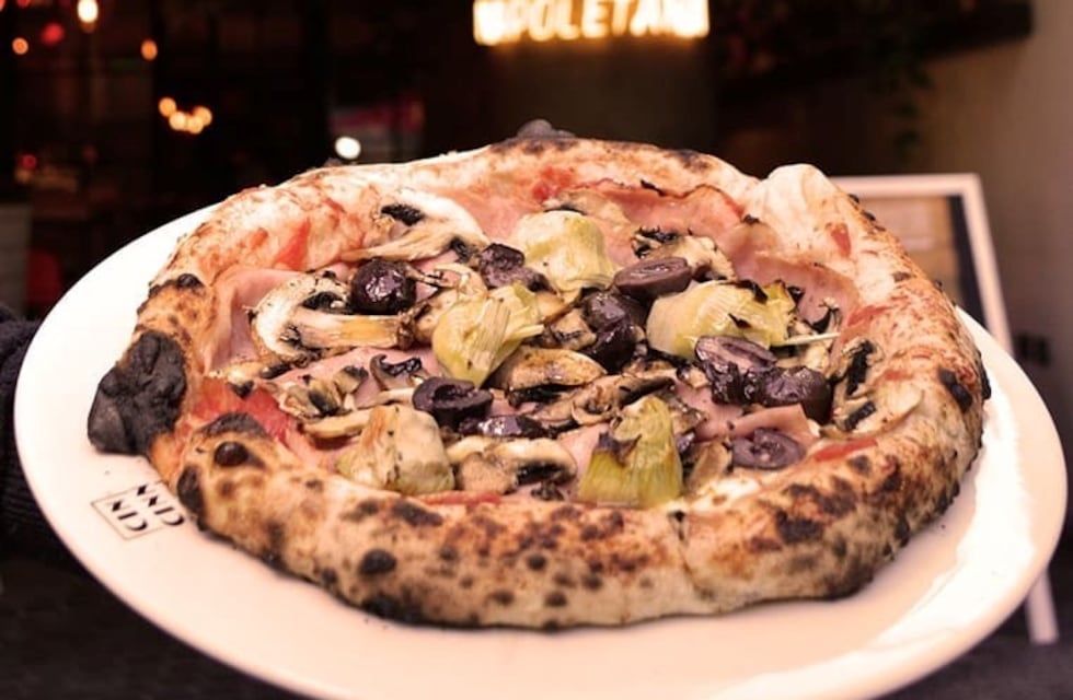 Pizza napolitana hecha como en Italia pero en Buenos Aires