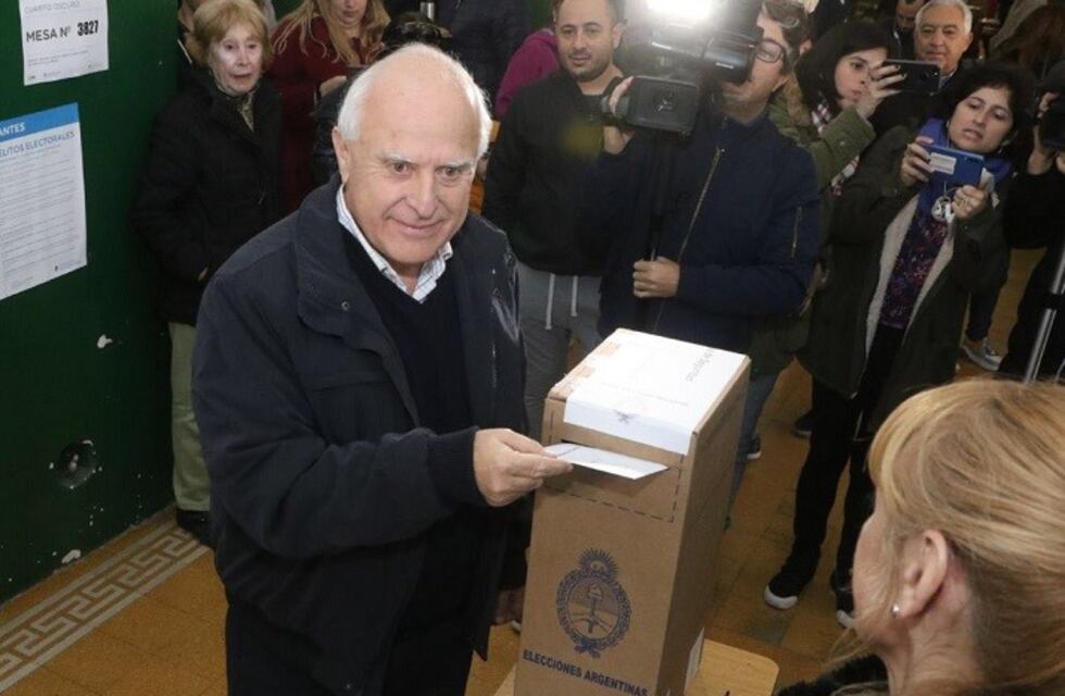 Lifschitz sufragó y pidió el apoyo a Lavagna: "Es la única expresión que sale de la grieta"