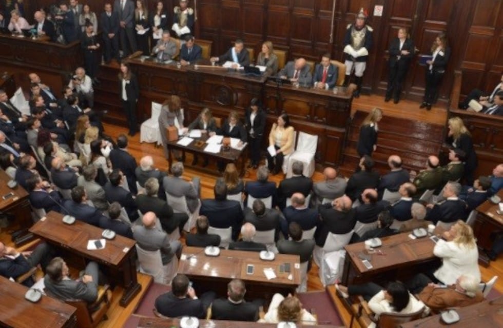 Cornejo perdería las mayorías en la Legislatura mendocina