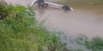 El cuerpo de Ariel Irigoyen, conductor del Chevrolet Corsa que fue hallado en medio del arroyo “La Despedida”\u002E