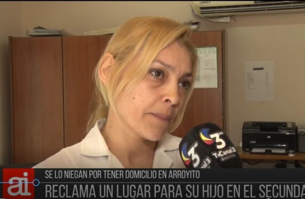 Denunció que no le quisieron anotar a sus hijos en dos colegios pero Educación asegura que sí