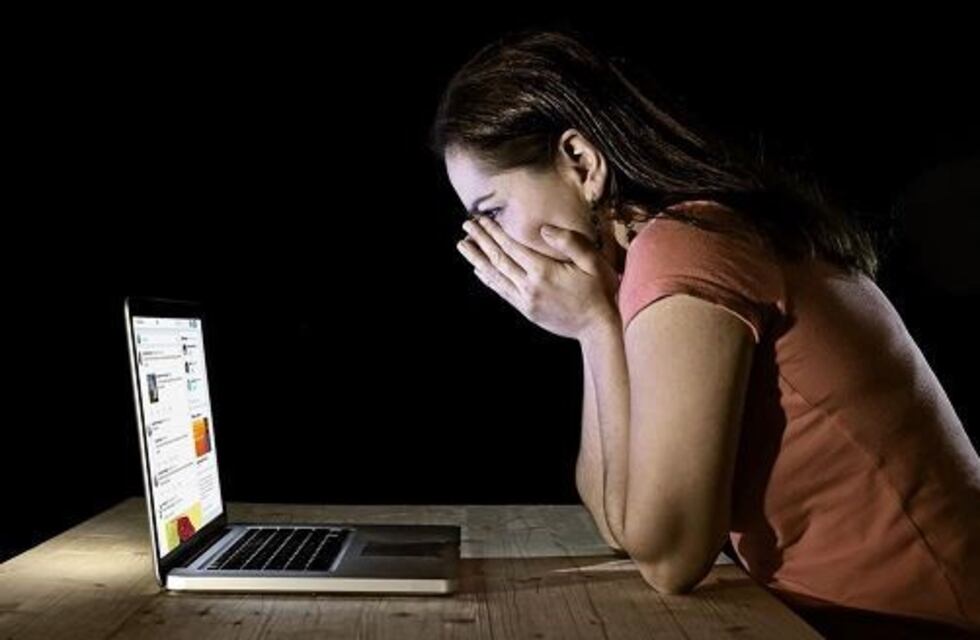 Fue detenido por extorsionar a una chica pidiéndole favores sexuales