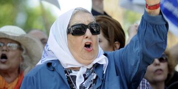 DYN32, BUENOS AIRES 18/10/12, LA TIUTLAR DE MADRES DE LA PLAZA, HEBE DE BONAFINI, DURANTE LA CONMEMORACION DE LOS