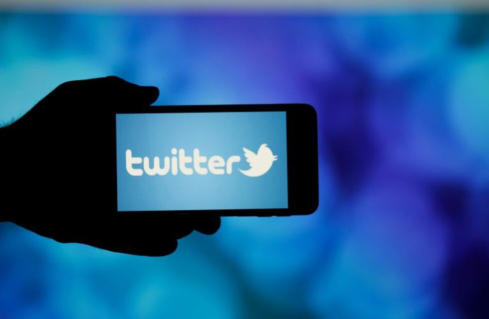 Twitter sigue los pasos de Facebook: eliminará las publicaciones que "nieguen" el Holocausto