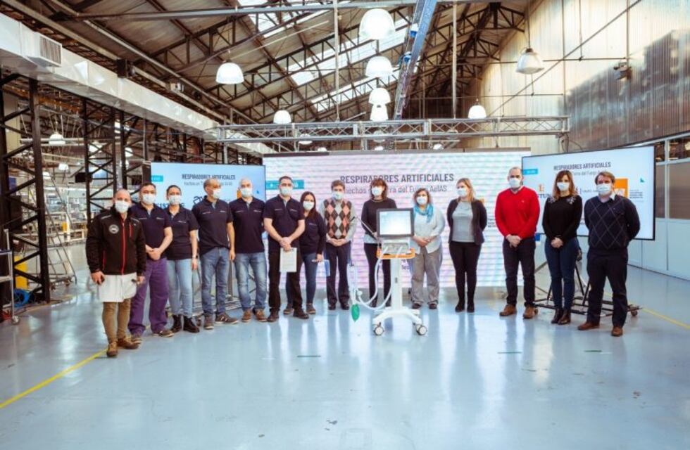 Tierra del Fuego presentó el primer respirador artificial fabricado íntegramente en la provincia