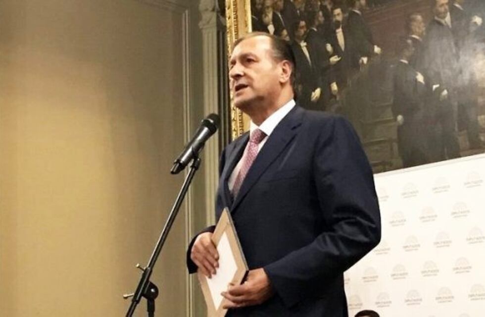 Los senadores radicales Rozas y Tapia confirmaron que votarán en contra de la legalización del aborto