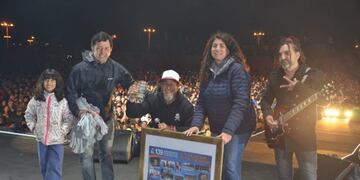 Kapanga y Destino San Javier se presentaron en la Quinta noche de la fiesta del lago