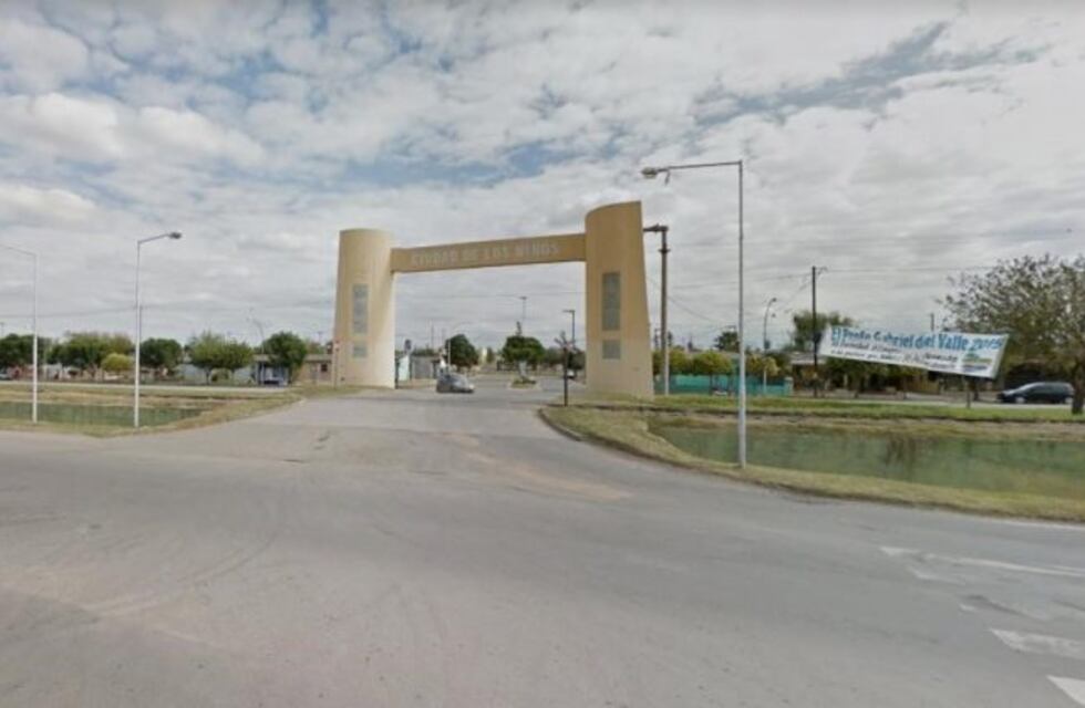 Un hombre quedó detenido tras apuñalar a su exmujer y al hijo de ella