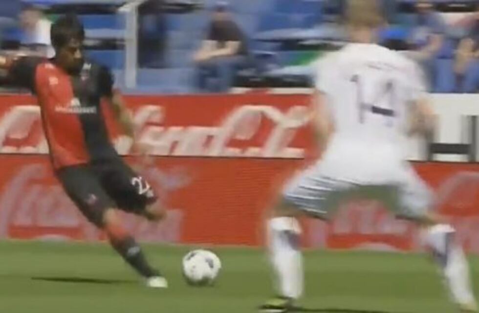 Colón marcó un golazo pero cayó ante Vélez