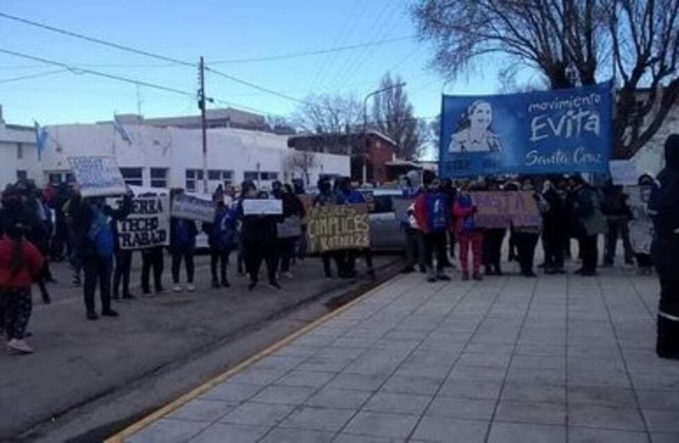Jornada de protestas en rechazo a aumentos de impuestos y pedidos de trabajo y servicios básicos