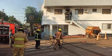 Los bomberos consiguieron controlar el foco ígneo\u002E