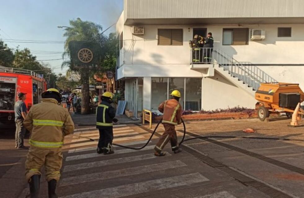 Se incendió una vivienda en Iguazú a lado de una estación de servicios