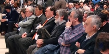 acto convenio para la construcción de los centros terapéuticos en febrero de 2014