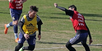 Messi, en la práctica en el Globo\u002E (AFP)