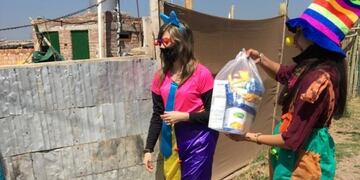 Maestras visitaron de una forma particular a sus alumnos en Campo de Los Andes, departamento de Tunuyán\u002E