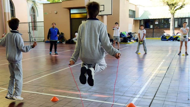 Los niños no deberán usar barbijo en las clases al aire libre.