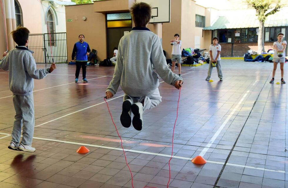 Covid en Córdoba: los estudiantes no deberán usar barbijo en clases de Educación Física